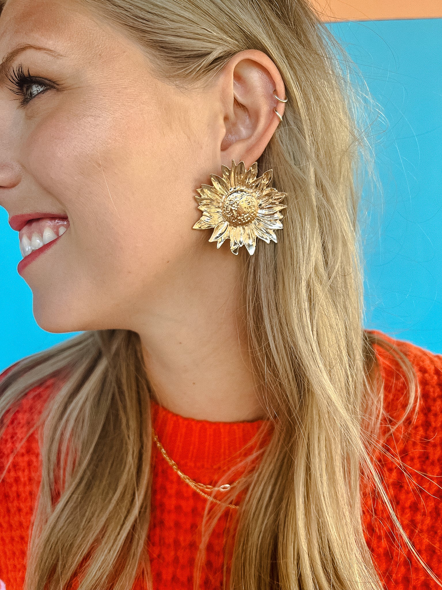 Petals Metal Flower Stud Earring - Gold