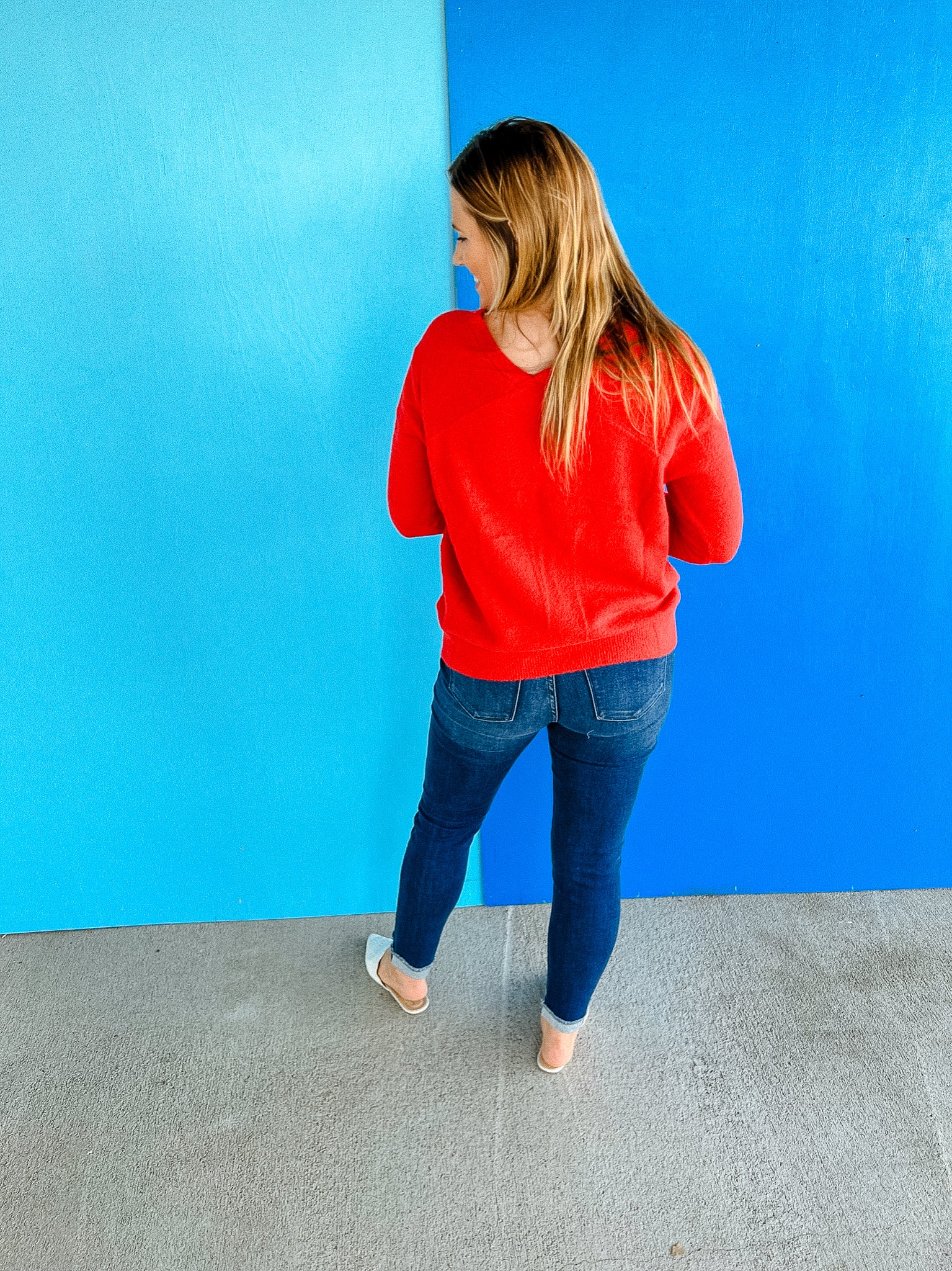 [MyEllement Exclusive] Stevie Ultra Soft V-Neck Sweater - Coral Red