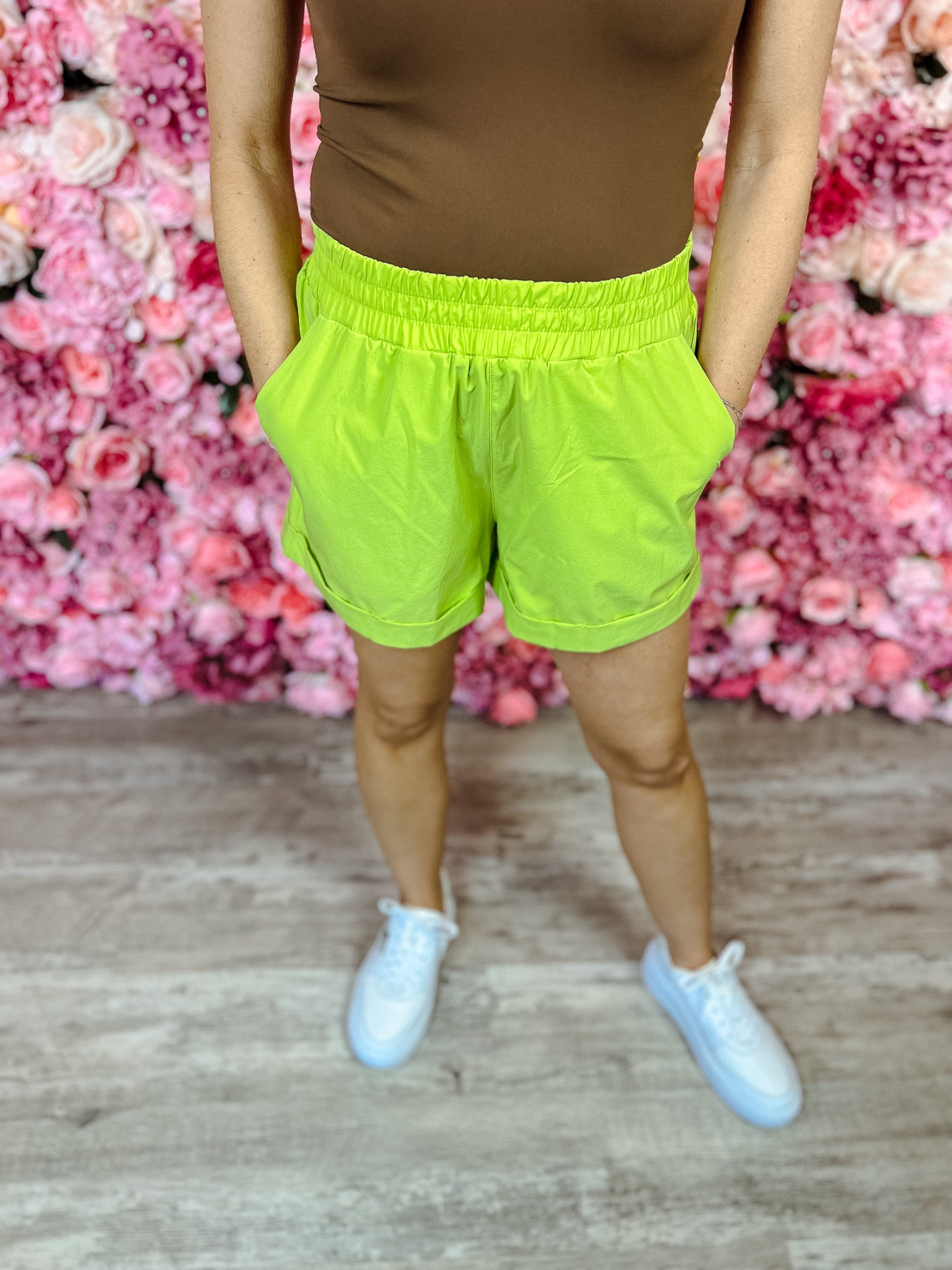 Rumor Has It Cuffed Shorts - Lime